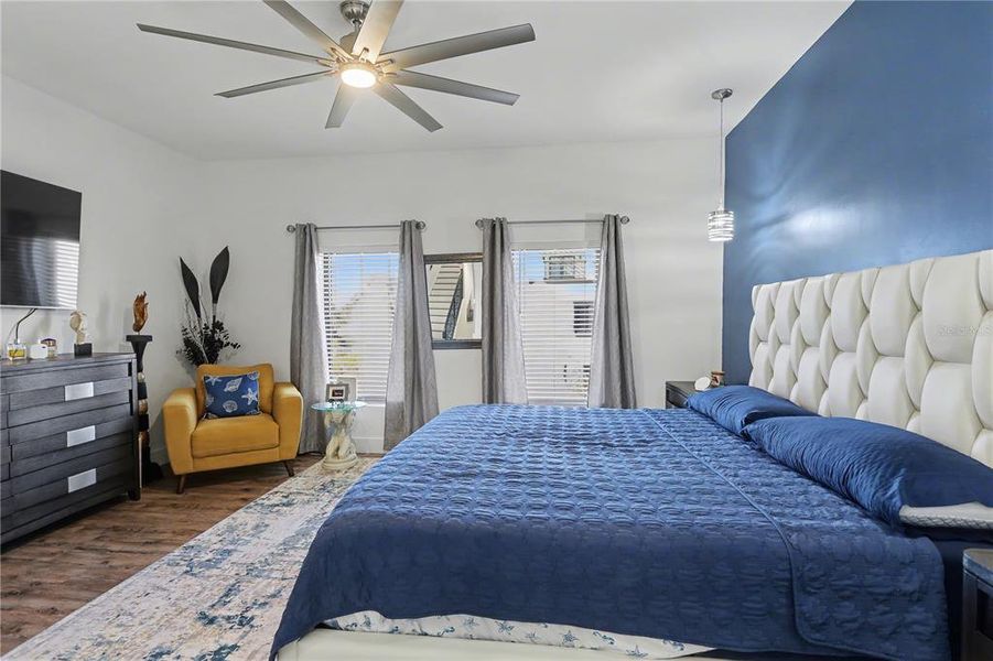 Furnished interior view inside a new home in , Pinellas Park (Image 12). Furnished interior view inside a new home in , Pinellas Park (Image 12).