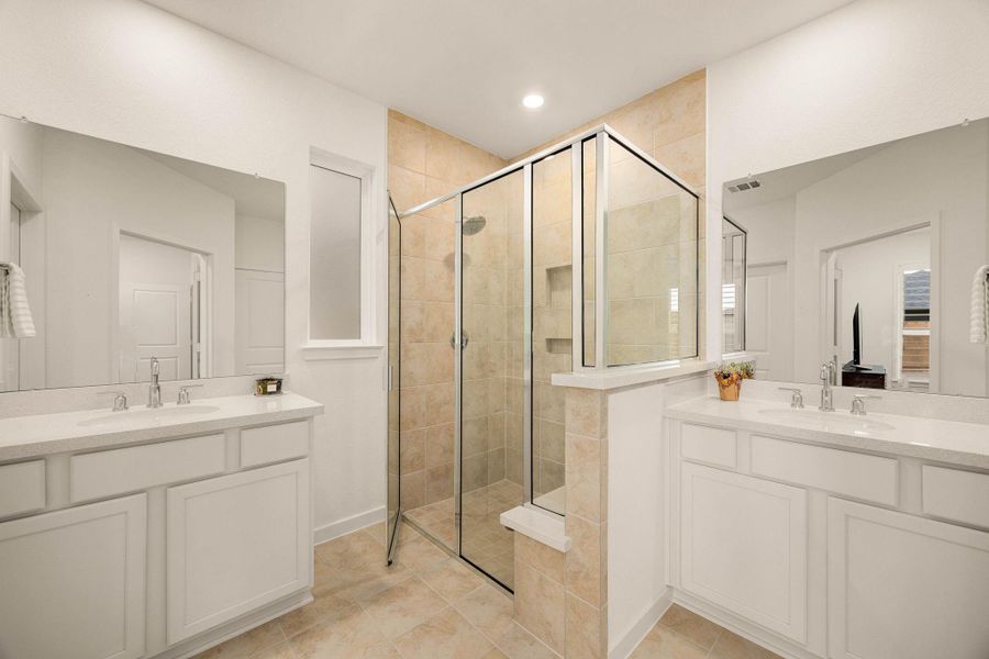 Furnished interior view inside a new home in Bonterra at Cross Creek Ranch 45s - Age 55+, Fulshear (Image 26).
