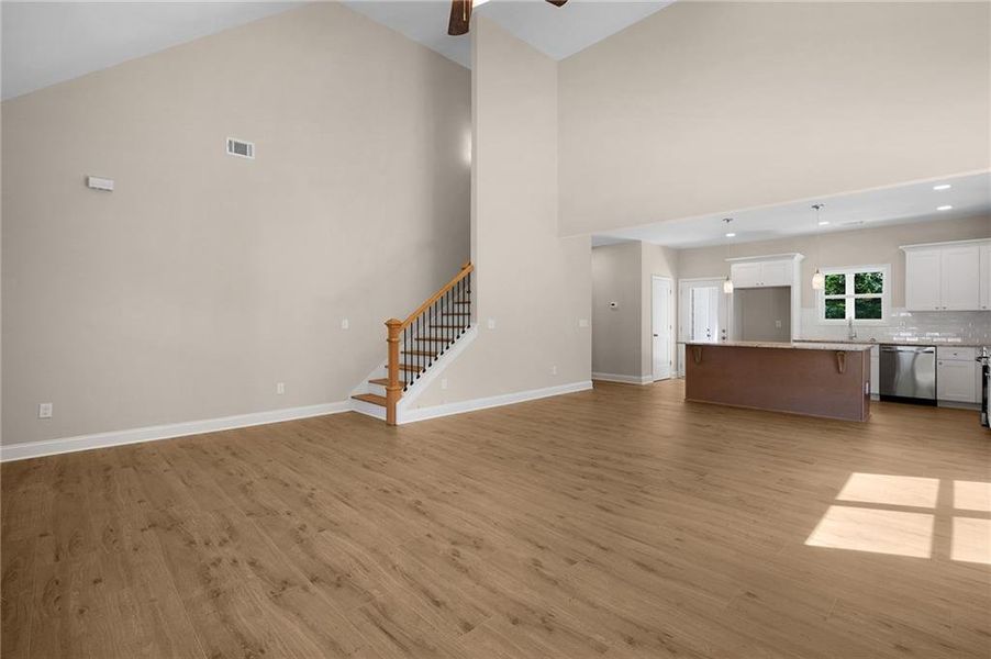 Spacious, unfurnished interior of a new home in , Calhoun (Image 18).