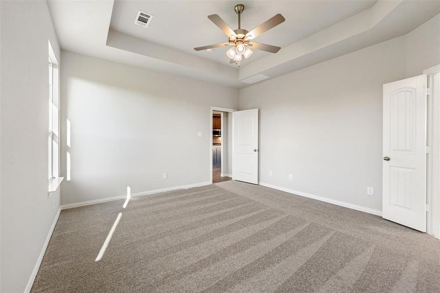 Spacious, unfurnished interior of a new home in Morningstar, Aledo (Image 32).