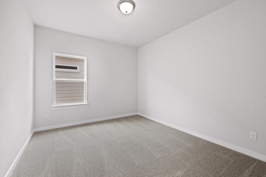 Spacious, unfurnished interior of a new home in Santa Rita Ranch, Liberty Hill (Image 29).