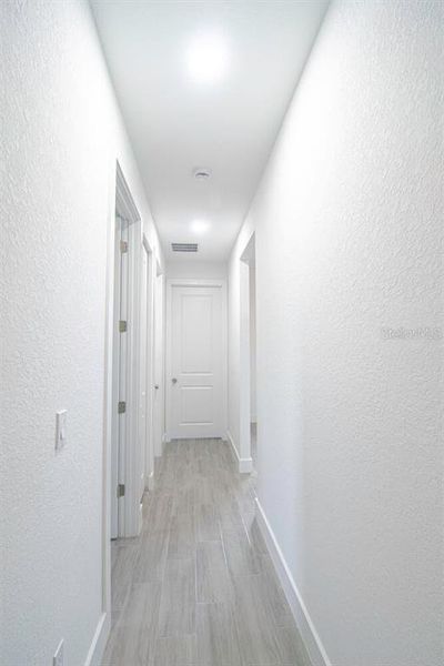 Spacious, unfurnished interior of a new home in , Port Charlotte (Image 17).