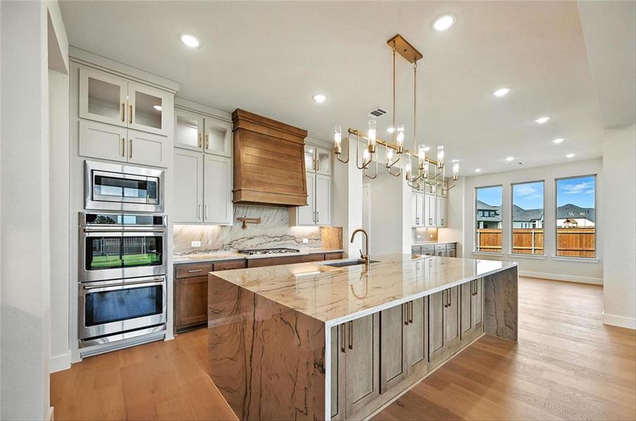 Furnished interior view inside a new home in Saddle Star Estates, Rockwall (Image 4). Furnished interior view inside a new home in Saddle Star Estates, Rockwall (Image 4).
