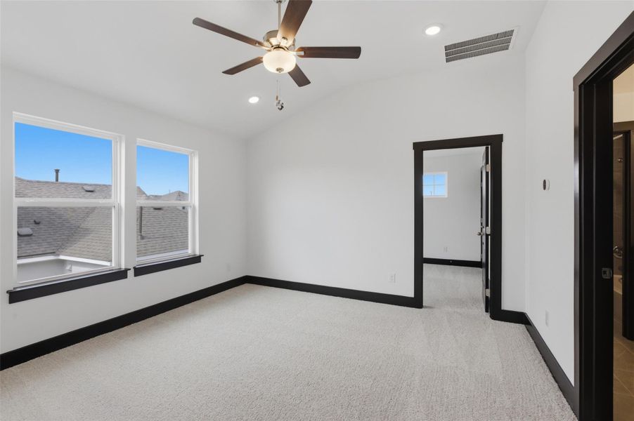 Spacious, unfurnished interior of a new home in , Pflugerville (Image 25). Spacious, unfurnished interior of a new home in , Pflugerville (Image 25).