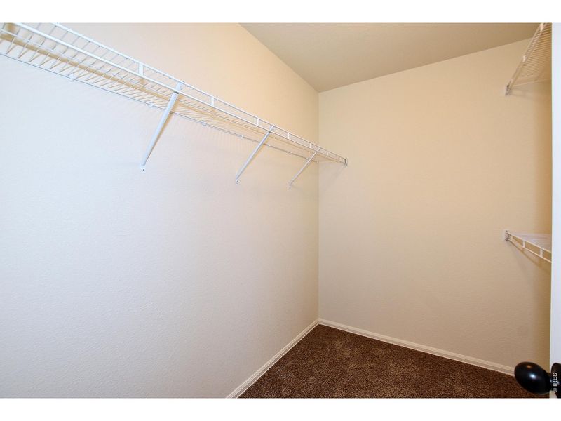 Spacious, unfurnished interior of a new home in , Greeley (Image 33).