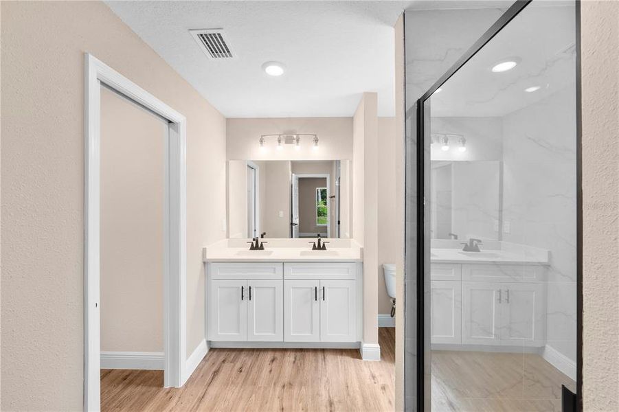 Furnished interior view inside a new home in , Ocala (Image 9).