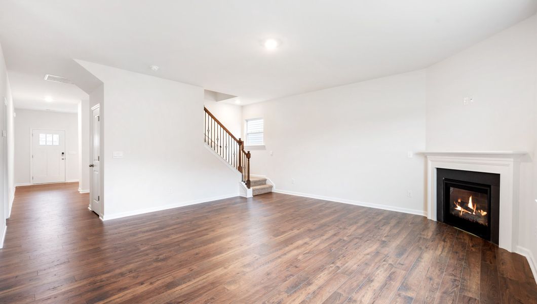 Spacious, unfurnished interior of a new home in Hunters Ridge, Woodruff (Image 18).