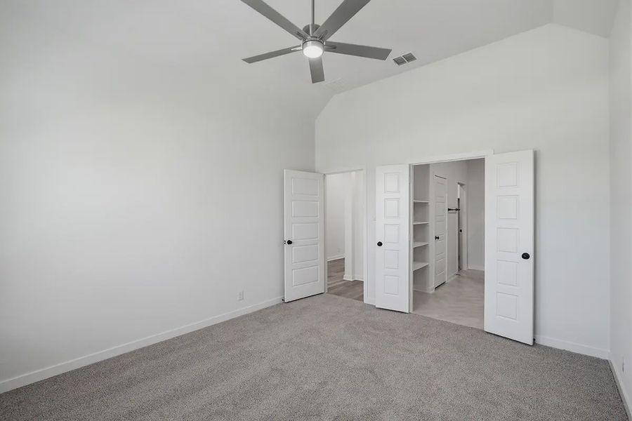 Spacious, unfurnished interior of a new home in The Crossvine, Schertz (Image 19). Spacious, unfurnished interior of a new home in The Crossvine, Schertz (Image 19).