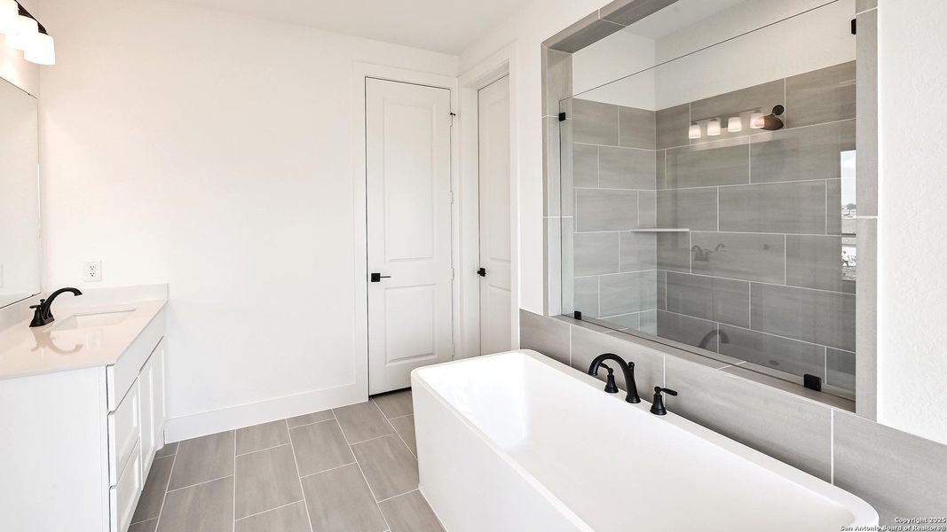 Furnished interior view inside a new home in Homestead 55', Cibolo (Image 8). Furnished interior view inside a new home in Homestead 55', Cibolo (Image 8).