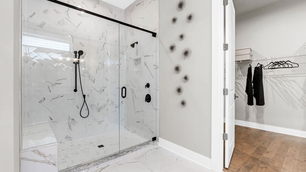 Owner's Bath | Model images form sister community