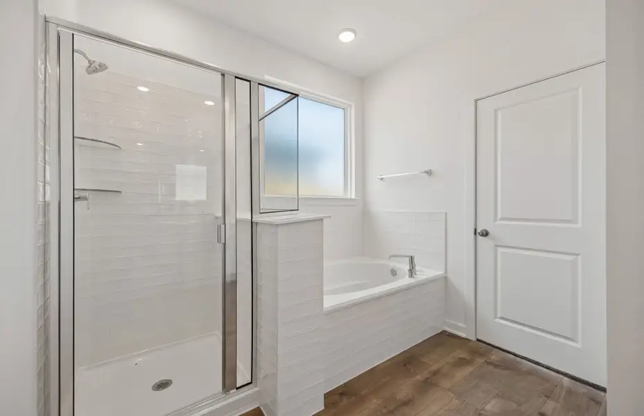 Furnished interior view inside a new home in Ryehill, Sugar Land (Image 5).