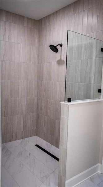 Furnished interior view inside a new home in , Weeki Wachee (Image 12).