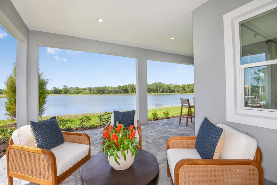 Exterior details and patio area of a home in Grand Park, Sarasota (Image 27).