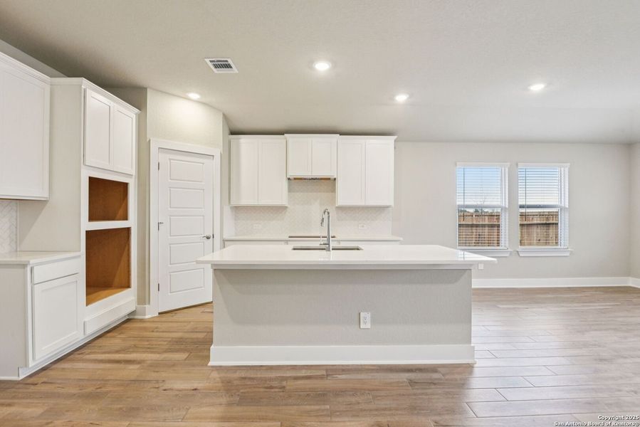Furnished interior view inside a new home in Carmel Ranch, Schertz (Image 9).