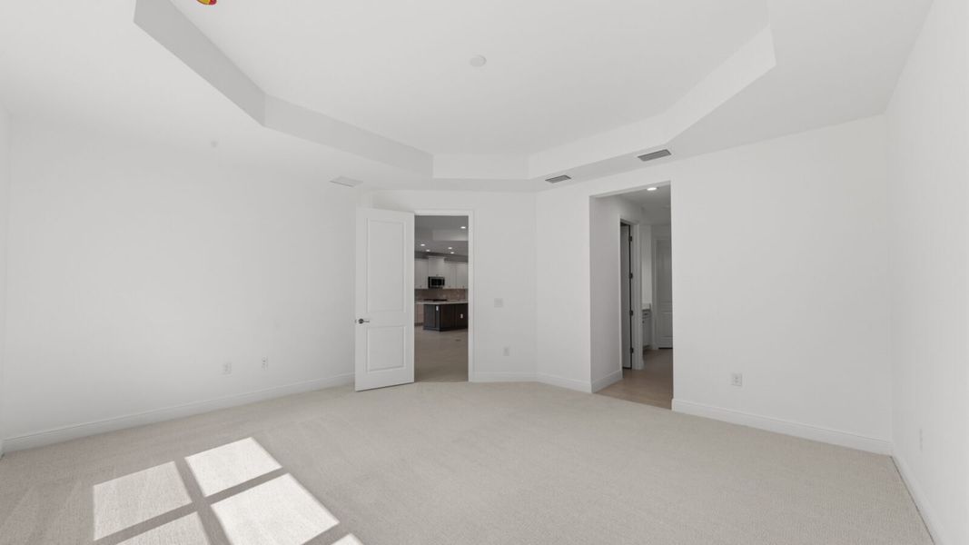 Spacious, unfurnished interior of a new home in Verandah, Fort Myers (Image 23).