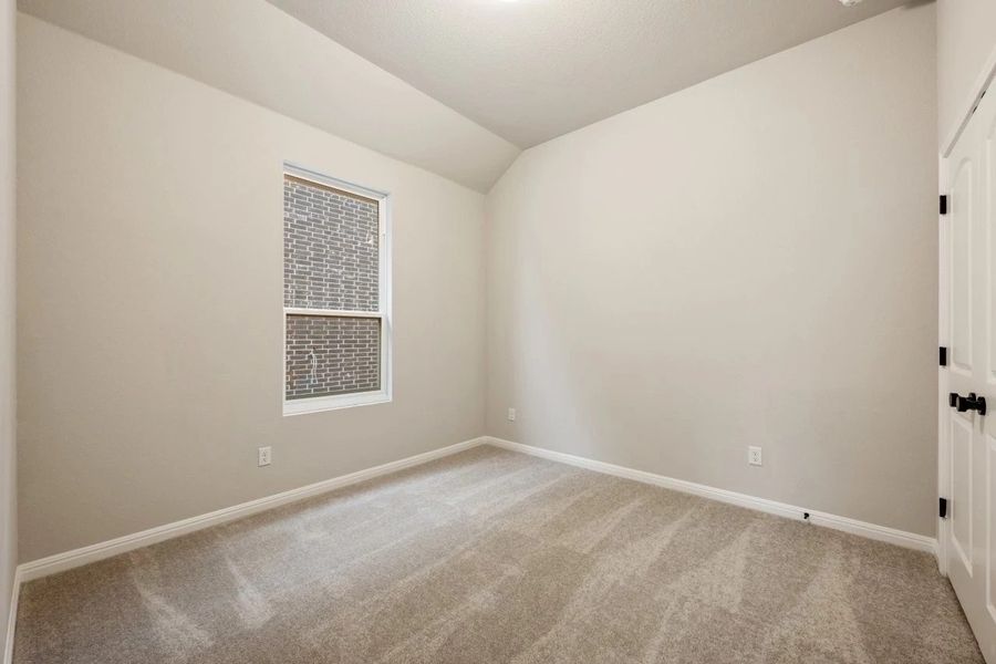 Spacious, unfurnished interior of a new home in Berry Creek Highlands, Georgetown (Image 21).