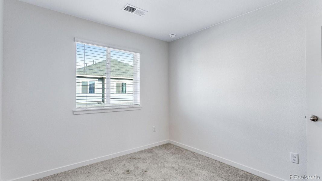 Spacious, unfurnished interior of a new home in Arcadia, Denver (Image 28).