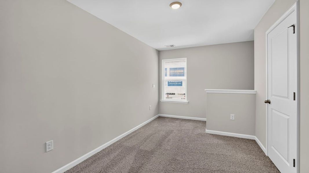 Spacious, unfurnished interior of a new home in Baxter Village, Boiling Springs (Image 28).