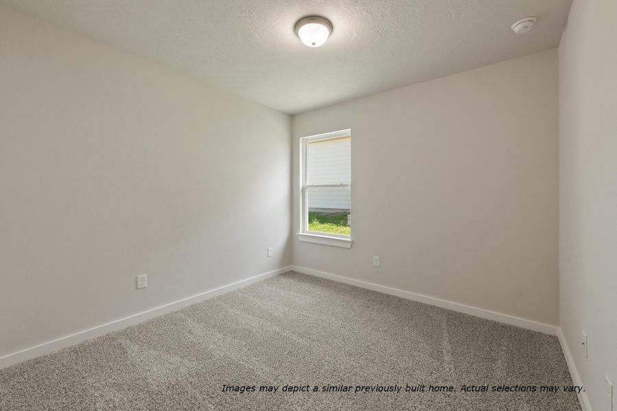 Spacious, unfurnished interior of a new home in Eagles Landing, Waco (Image 28).
