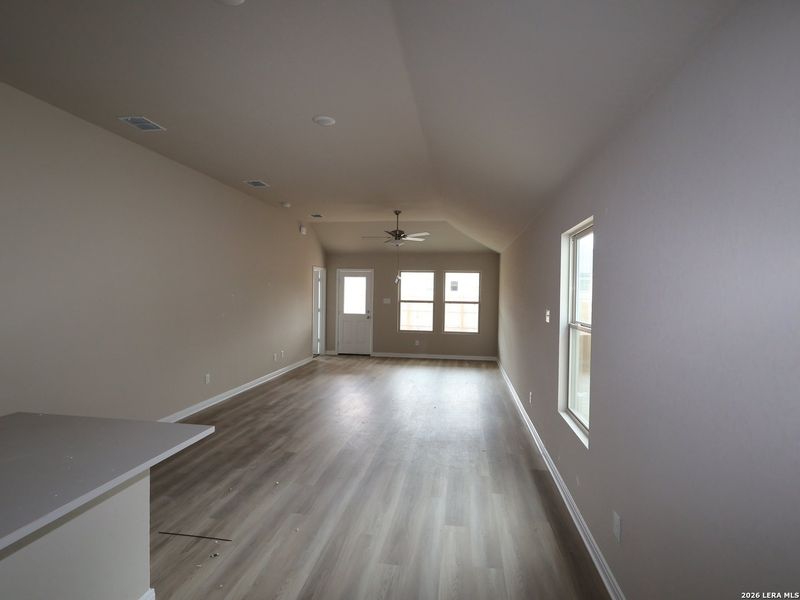 Spacious, unfurnished interior of a new home in Meadows at Clear Springs, New Braunfels (Image 18).