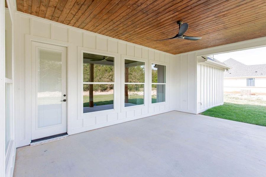 Exterior details and patio area of a home in , Tyler (Image 4).