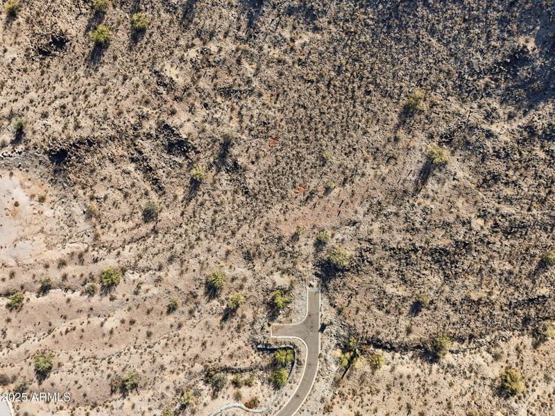 11-web-or-mls-3388-n-highlands-dr-38