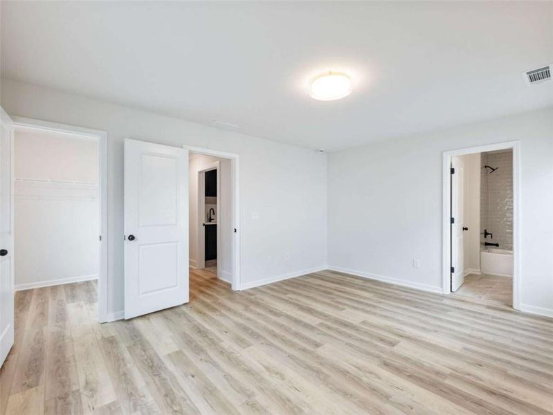 Spacious, unfurnished interior of a new home in , Buford (Image 34). Spacious, unfurnished interior of a new home in , Buford (Image 34).