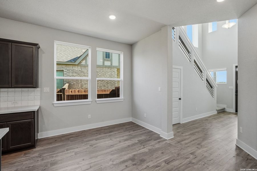 Spacious, unfurnished interior of a new home in Stillwater Ranch, San Antonio (Image 34).