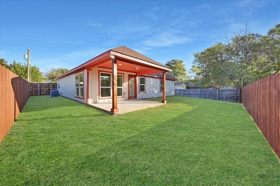 Exterior details and patio area of a home in , White Settlement (Image 23).