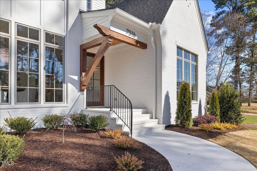 06-7516 Grist Mill Rd