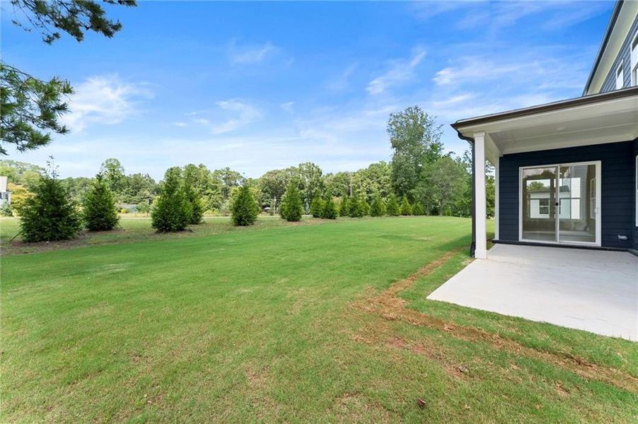 Exterior details and patio area of a home in Hillgrove Preserve, Powder Springs (Image 27).