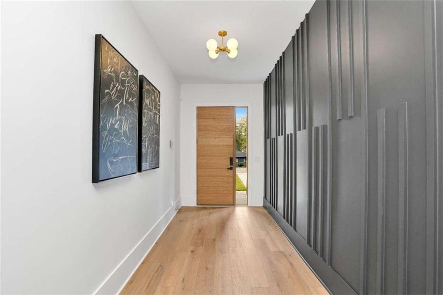 Spacious, unfurnished interior of a new home in , Atlanta (Image 25).