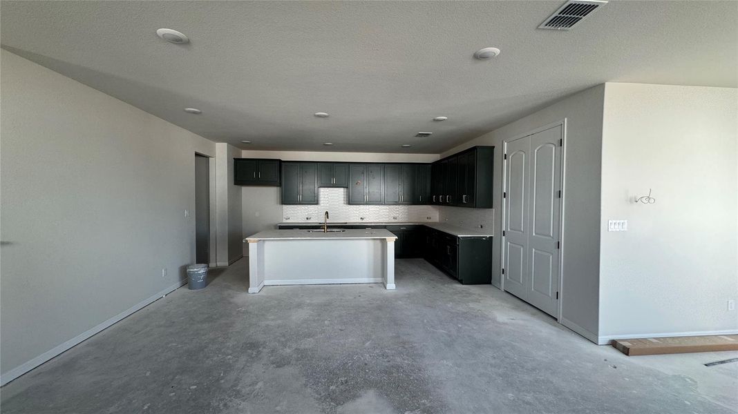 Image 34 of a home in Cannon Ranch 40s.