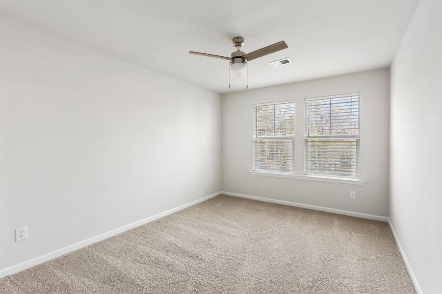 Spacious, unfurnished interior of a new home in , Summerville (Image 19).