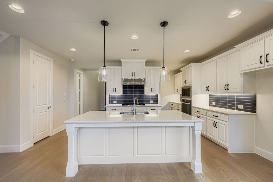 9016 Chestnut - Kitchen