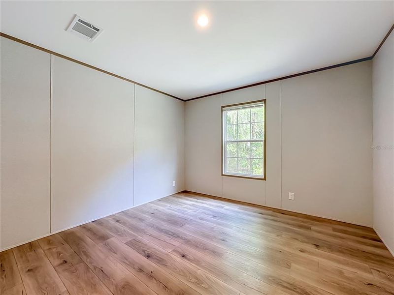 Spacious, unfurnished interior of a new home in , Satsuma (Image 20).