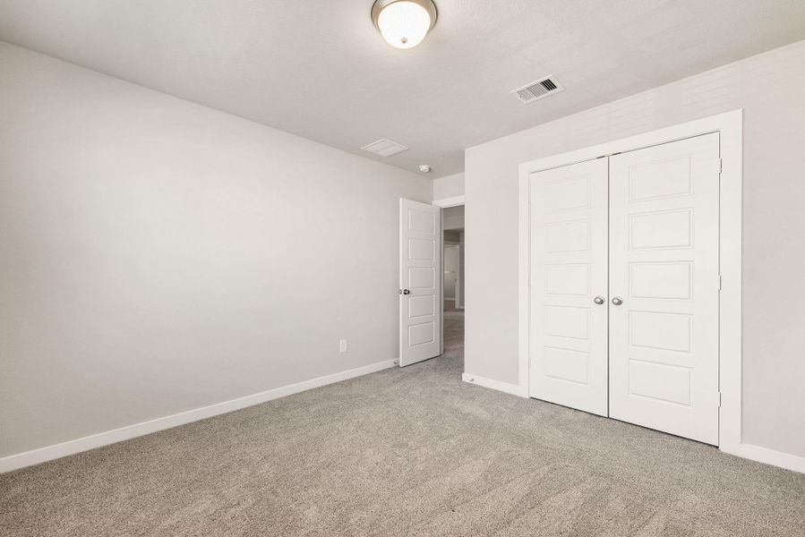 Spacious, unfurnished interior of a new home in Sundance Cove - Premier Series, Crosby (Image 33).