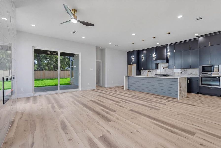 Spacious, unfurnished interior of a new home in , Dallas (Image 23). Spacious, unfurnished interior of a new home in , Dallas (Image 23).