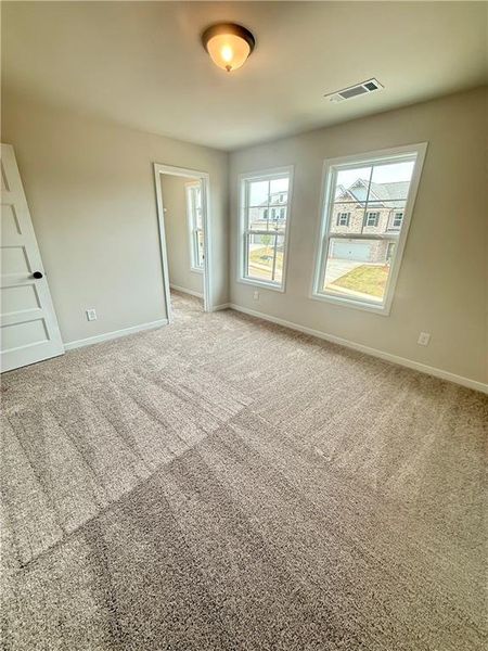 Spacious, unfurnished interior of a new home in Fowler Farms, Auburn (Image 22).