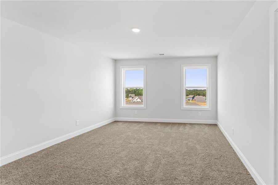 Spacious, unfurnished interior of a new home in , Calhoun (Image 12).