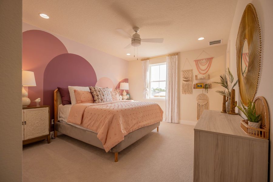Representative furnished interior of a home built from the Ibis by Jones Homes USA in Legends Preserve, Daytona Beach (Image 20).