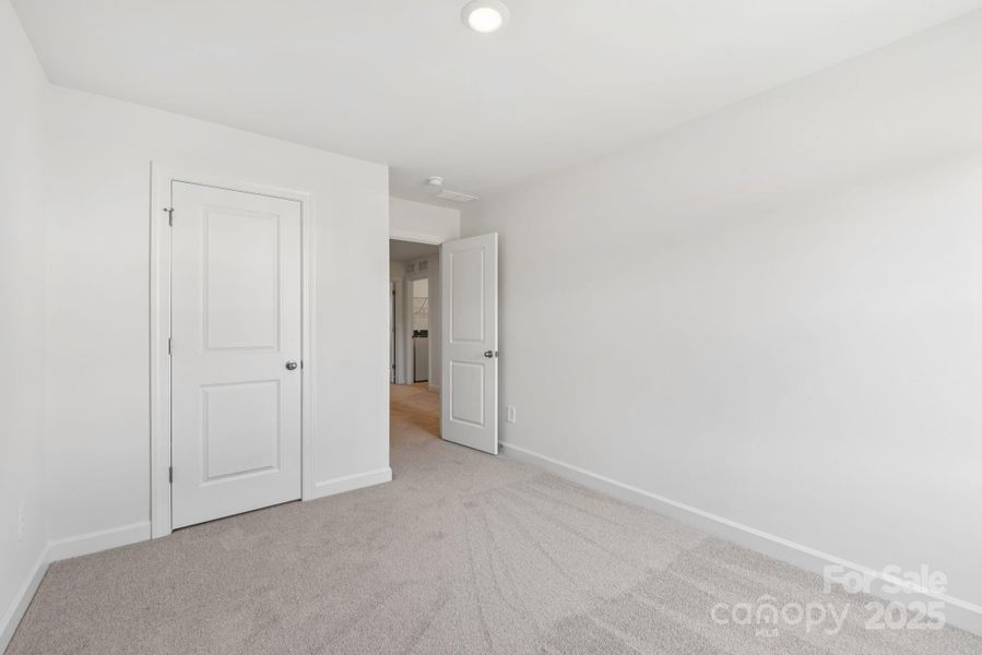 Photo is not Photo is not of the actual home, but is an inspirational photo of builder’s model home and may depict options, furnishings, and/or decorator features that are not includedof the actual home, but is an inspirational photo of builder’s model home and may depict options, furnishings, and/or decorator features that are not included