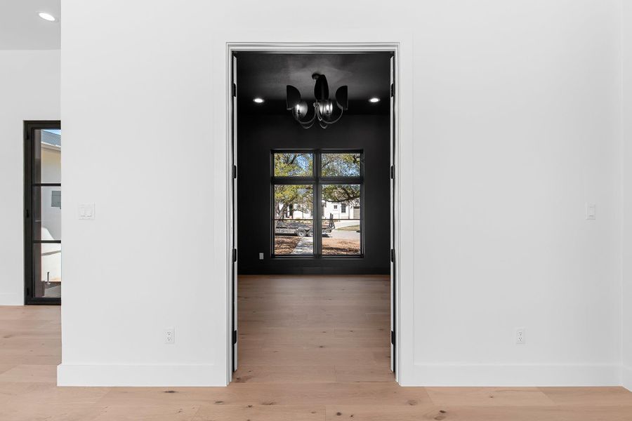 Spacious, unfurnished interior of a new home in , Georgetown (Image 38).