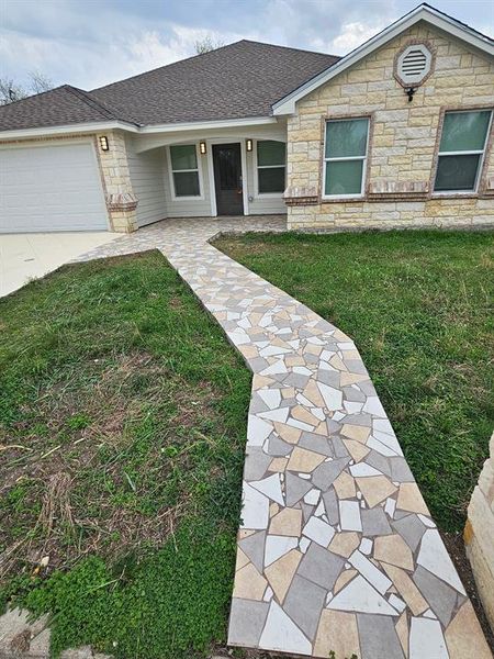 Exterior details and patio area of a home in , Marlin (Image 13).