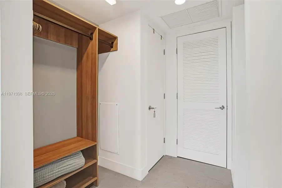 Image 19 of a home in . Image 19 of a home in .