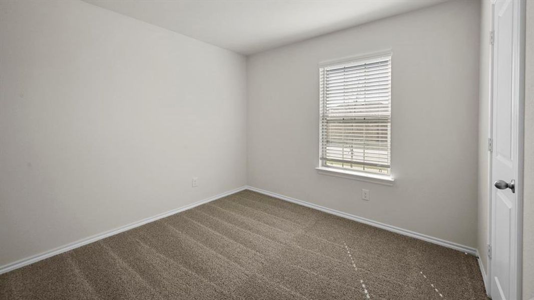 Spacious, unfurnished interior of a new home in Forestbrook Estates, Paris (Image 17).