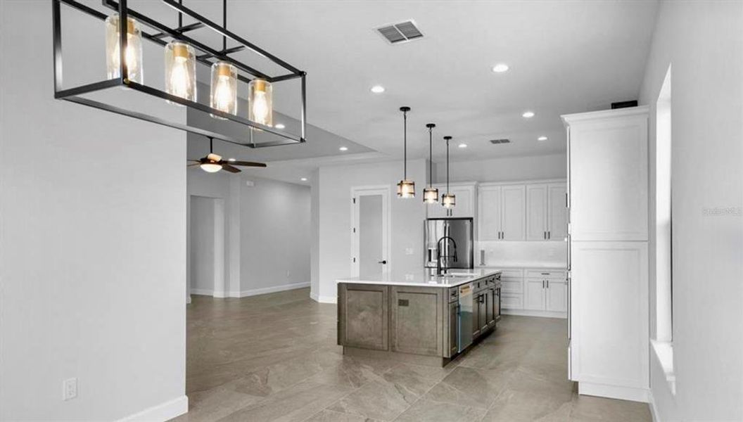 Furnished interior view inside a new home in , Auburndale (Image 15).