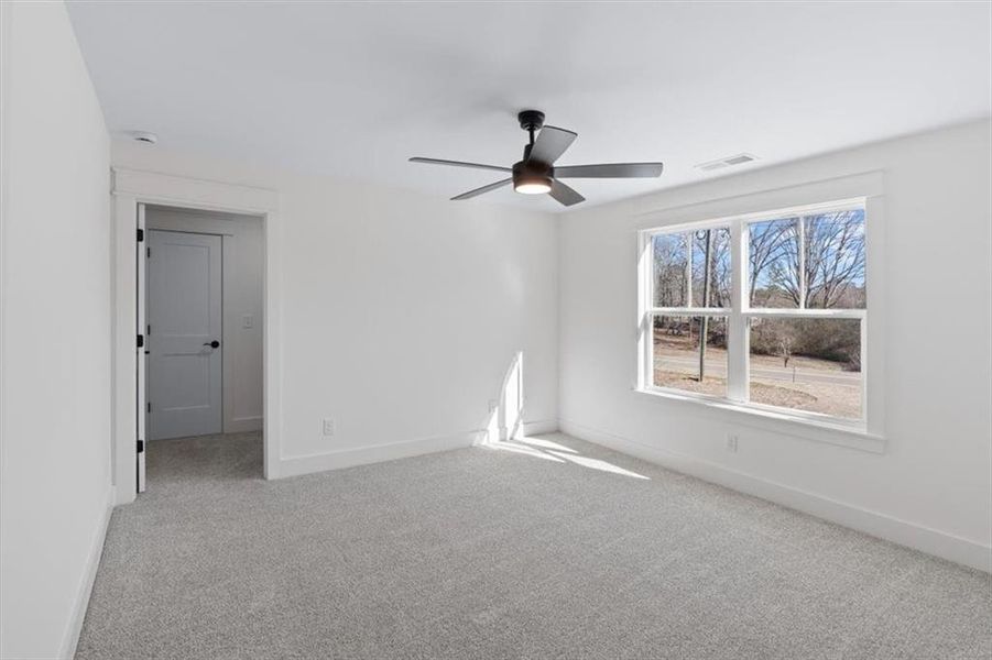 Spacious, unfurnished interior of a new home in , Waleska (Image 35).