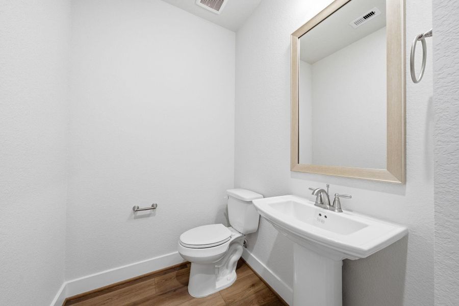 Furnished interior view inside a new home in Chambers Creek, Willis (Image 35).