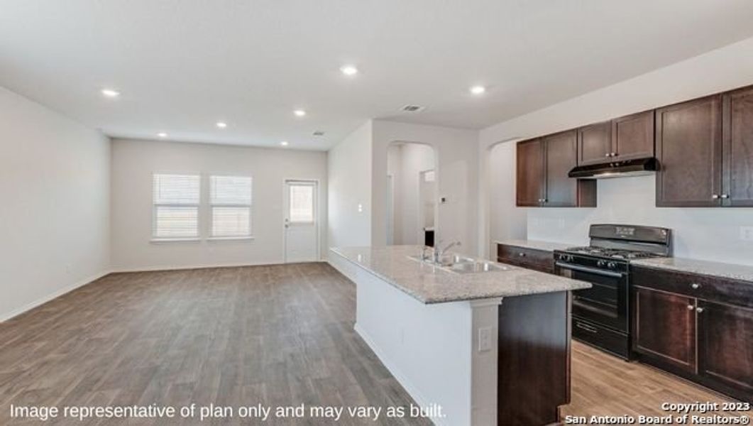 Furnished interior view inside a new home in Winding Creek, New Braunfels (Image 8).